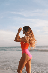 Una Pieza Xilitla - Coco Flamingo